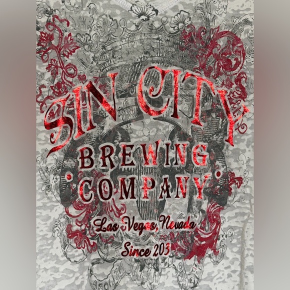 Sin City Brewing Company White & Red tee - Picture 2 of 10